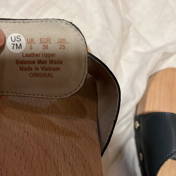 Dr Scholls Original Collection size 7 (38) Wood Clog Sandal in Blue Leather - Picture 13 of 13